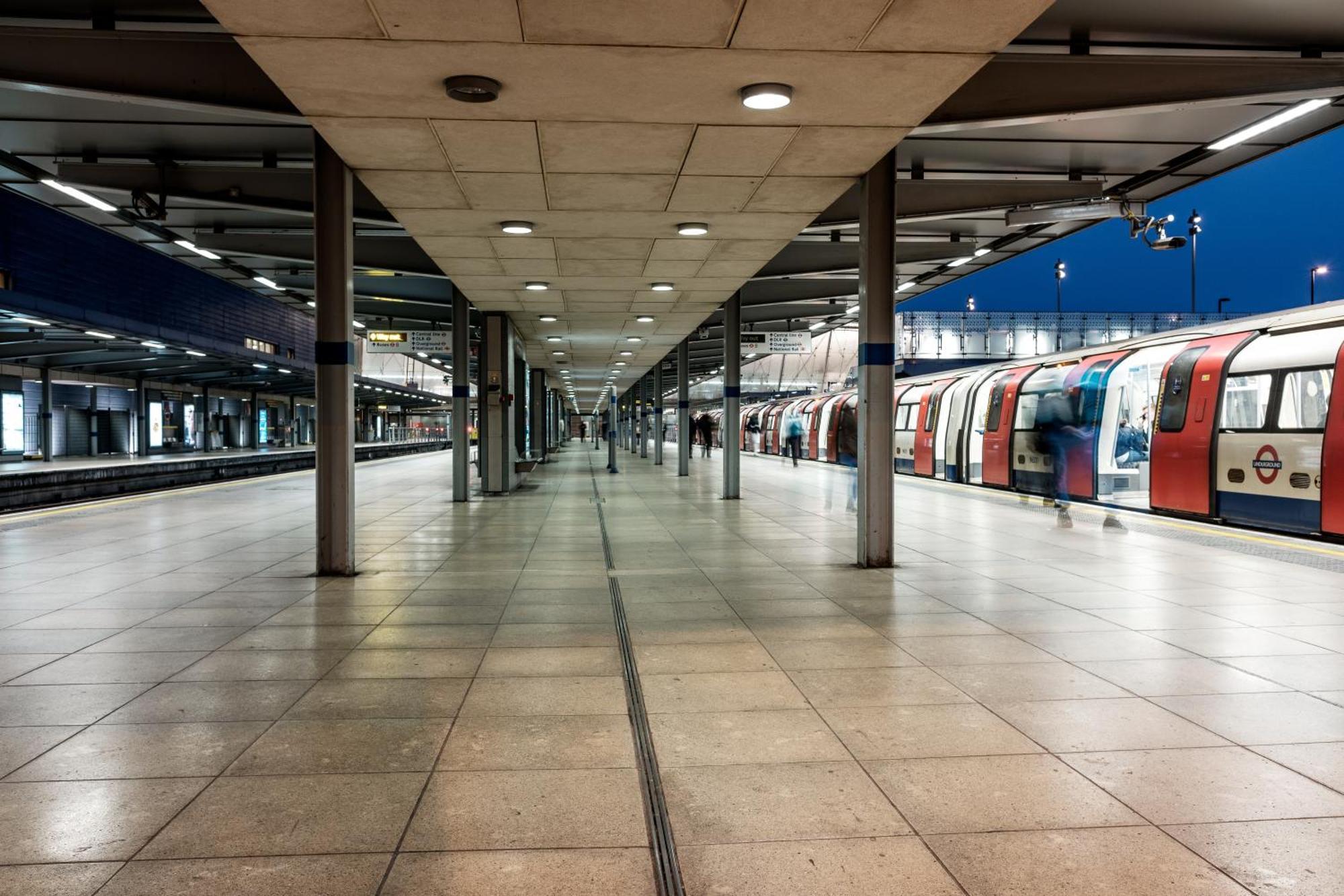 Cosy 1-Bed E15, Sleeps 4, 1 Min From Tube Station Near O2 Arena Apartment London Ngoại thất bức ảnh