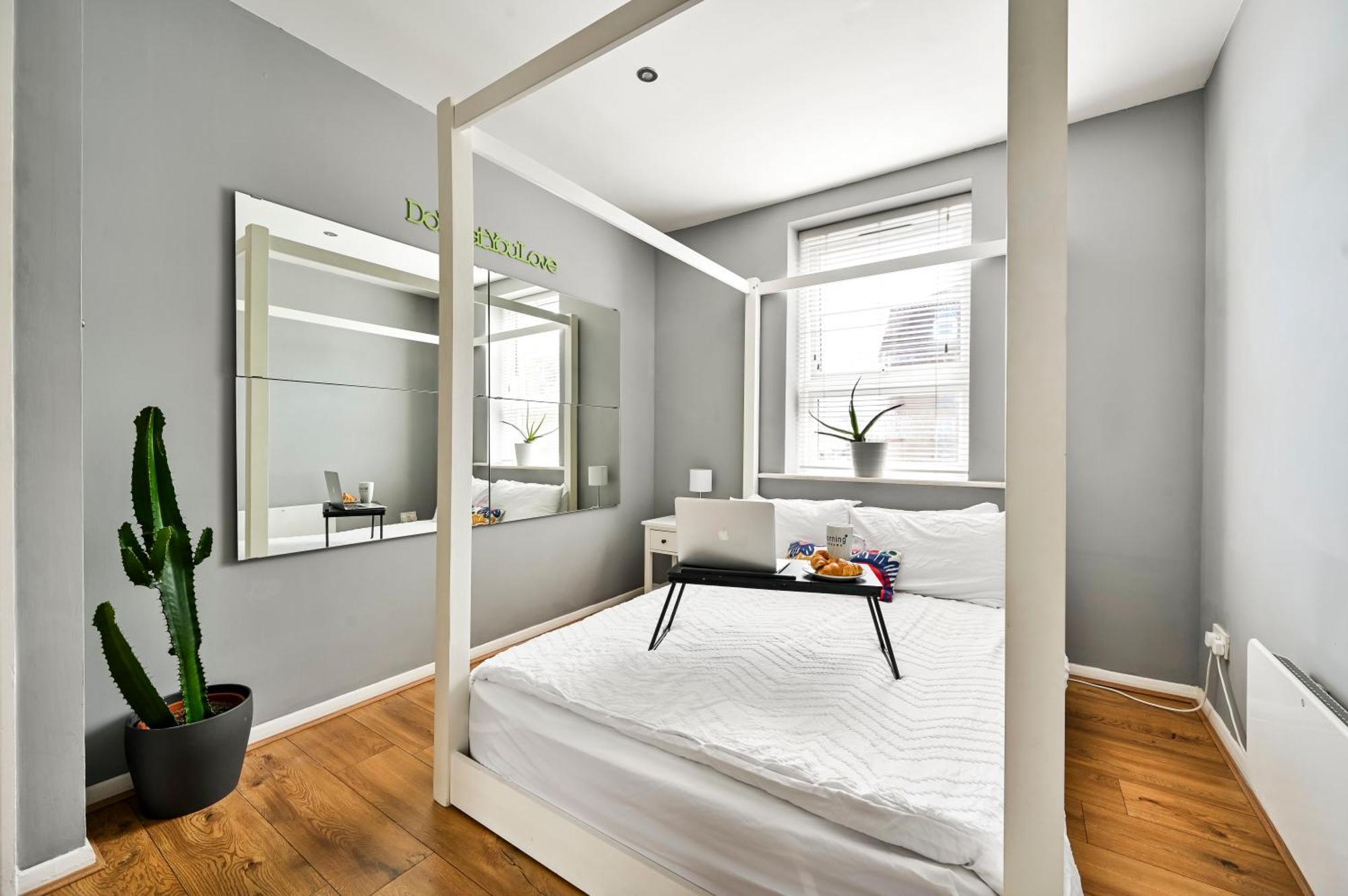 Cosy 1-Bed E15, Sleeps 4, 1 Min From Tube Station Near O2 Arena Apartment London Ngoại thất bức ảnh